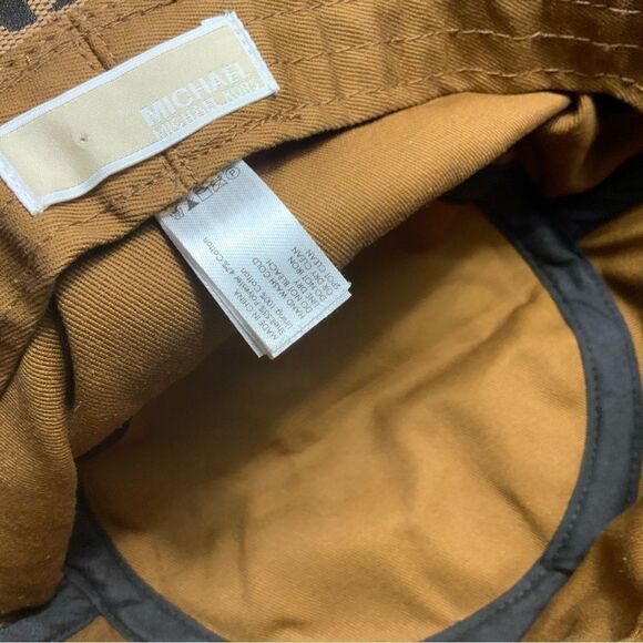 Michael kors bucket hat signature canvas NWOT